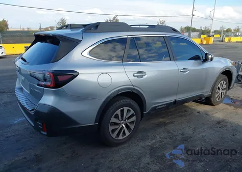 2020 Subaru Outback Premium z USA, uszkodzony, nr VIN 4S4BTACC3L3218749